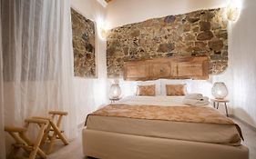 Moon'S Tower Charming Guest House